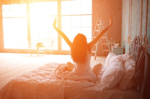 Waking up at the same time each night? The Chinese medicine "body clock" explains why.