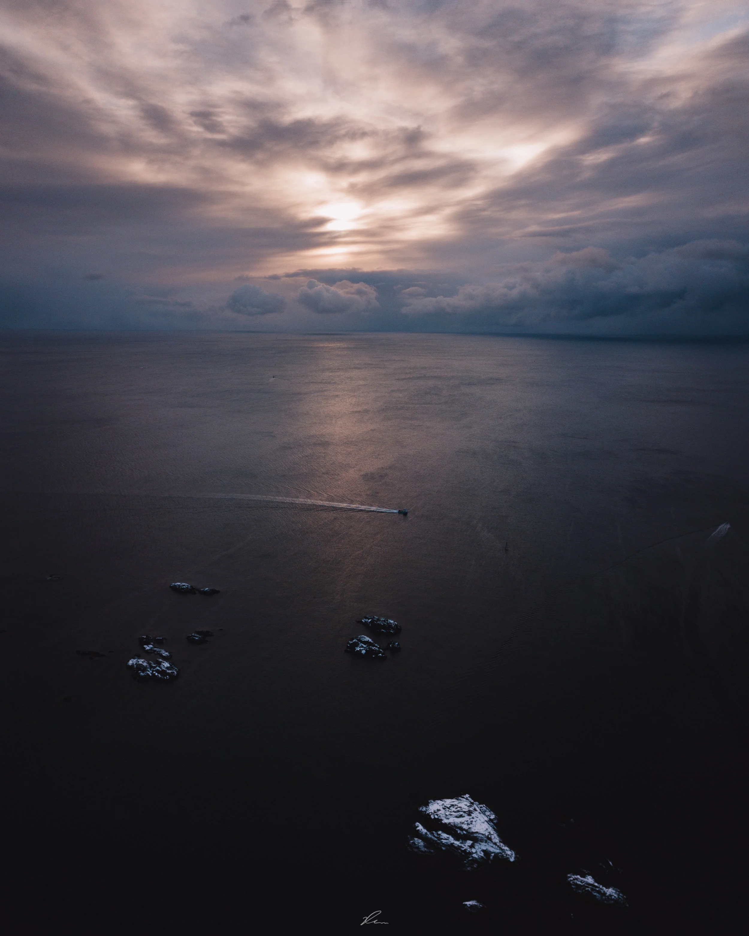 ocean boat -1.jpg
