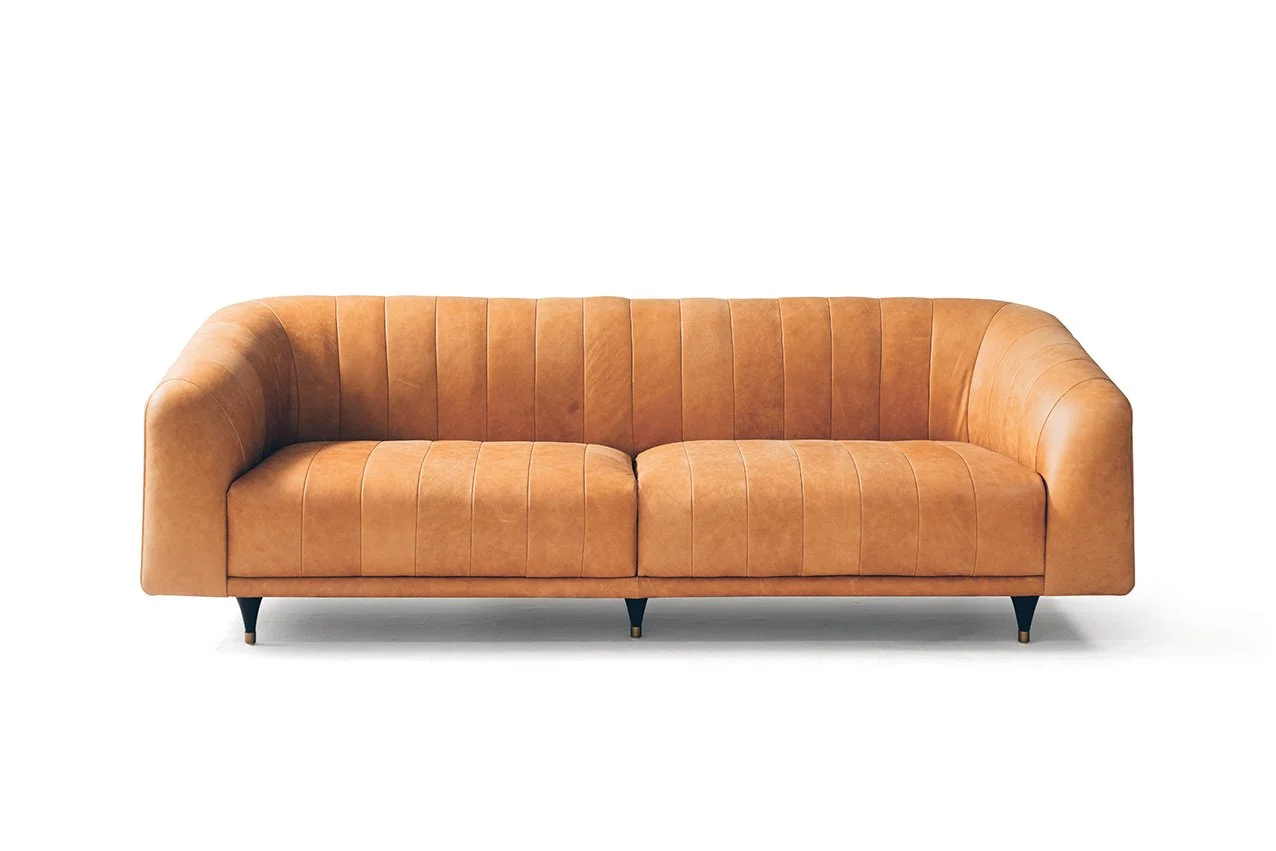 016---Gio-Sofa_01.jpg