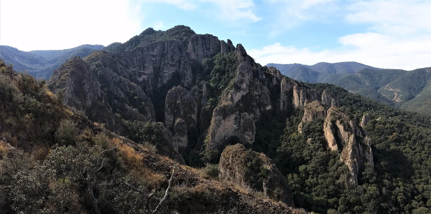 The "Triple Crown" hosted by the legendary climber Hans Florine. This