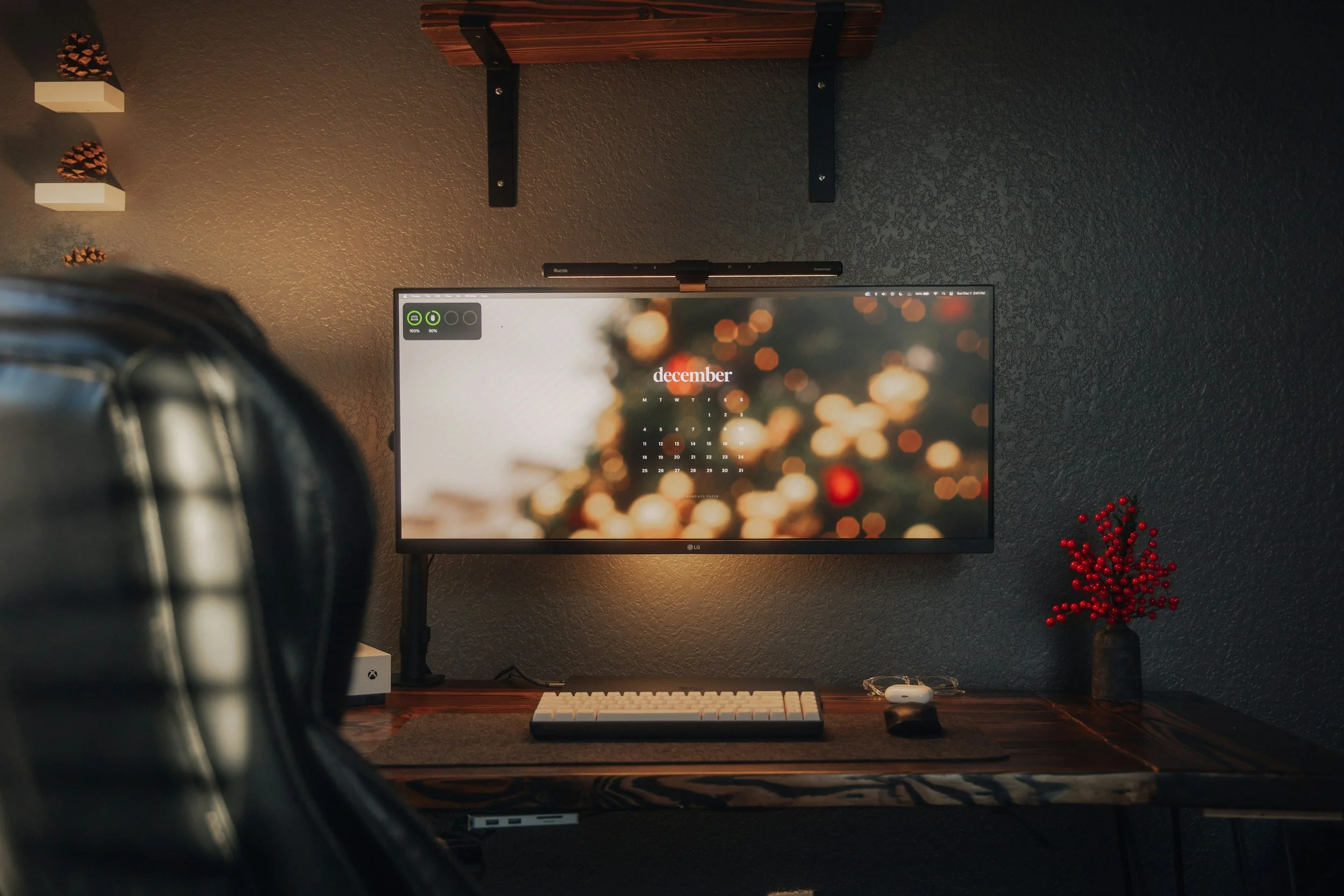 Don't Hit Pause on Your Job Search This Holiday Season — Use it to Get Ahead