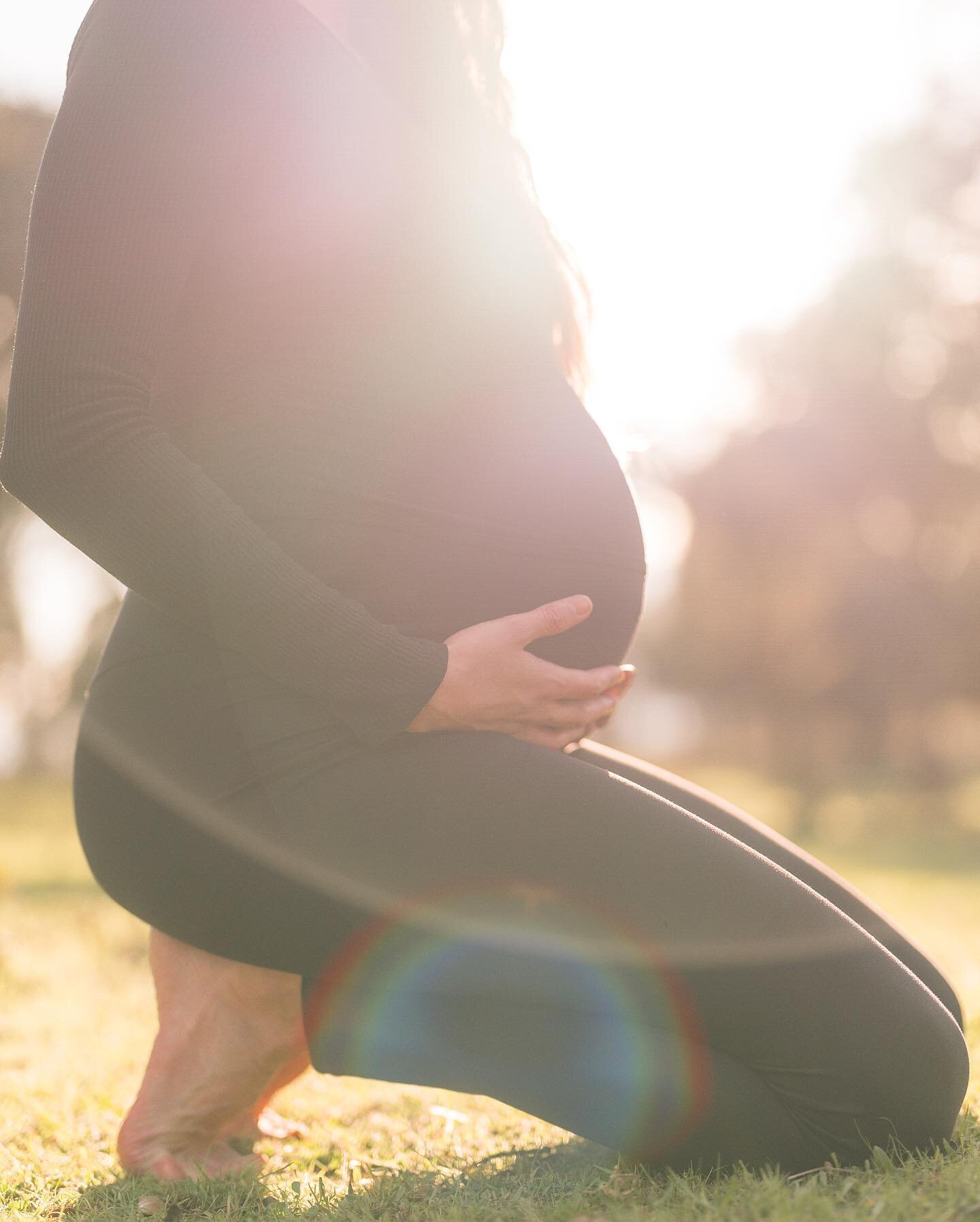 Ya he hecho un spoiler por stories pero&hellip; &iexcl;hoy es un d&iacute;a muy especial!

Acaba de salir en preventa mi libro de yoga para embarazo y posparto. &iquest;Qu&eacute; tiene de especial? Pues... es el libro que me hubiese gustado tener de