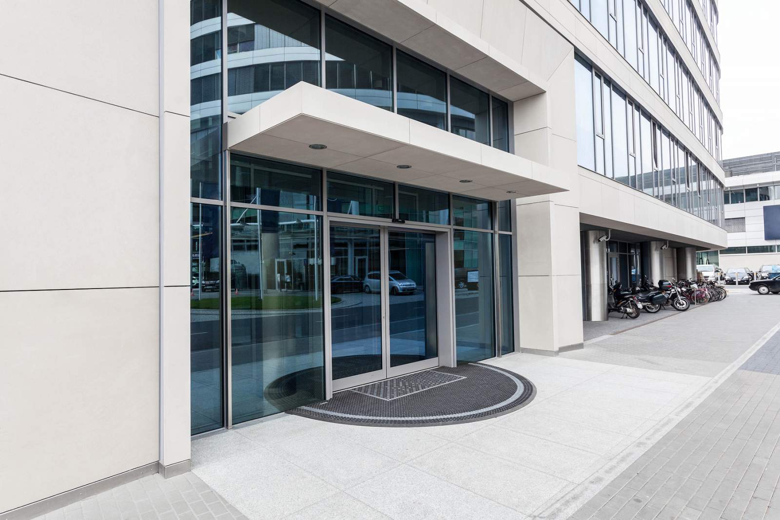 ANDROID AUTOMATIC DOORS.jpg