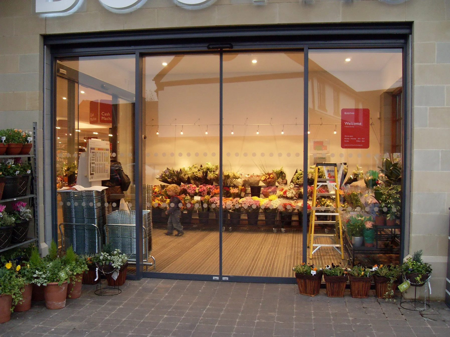 AUTOMATIC SLIDING DOORS...jpg