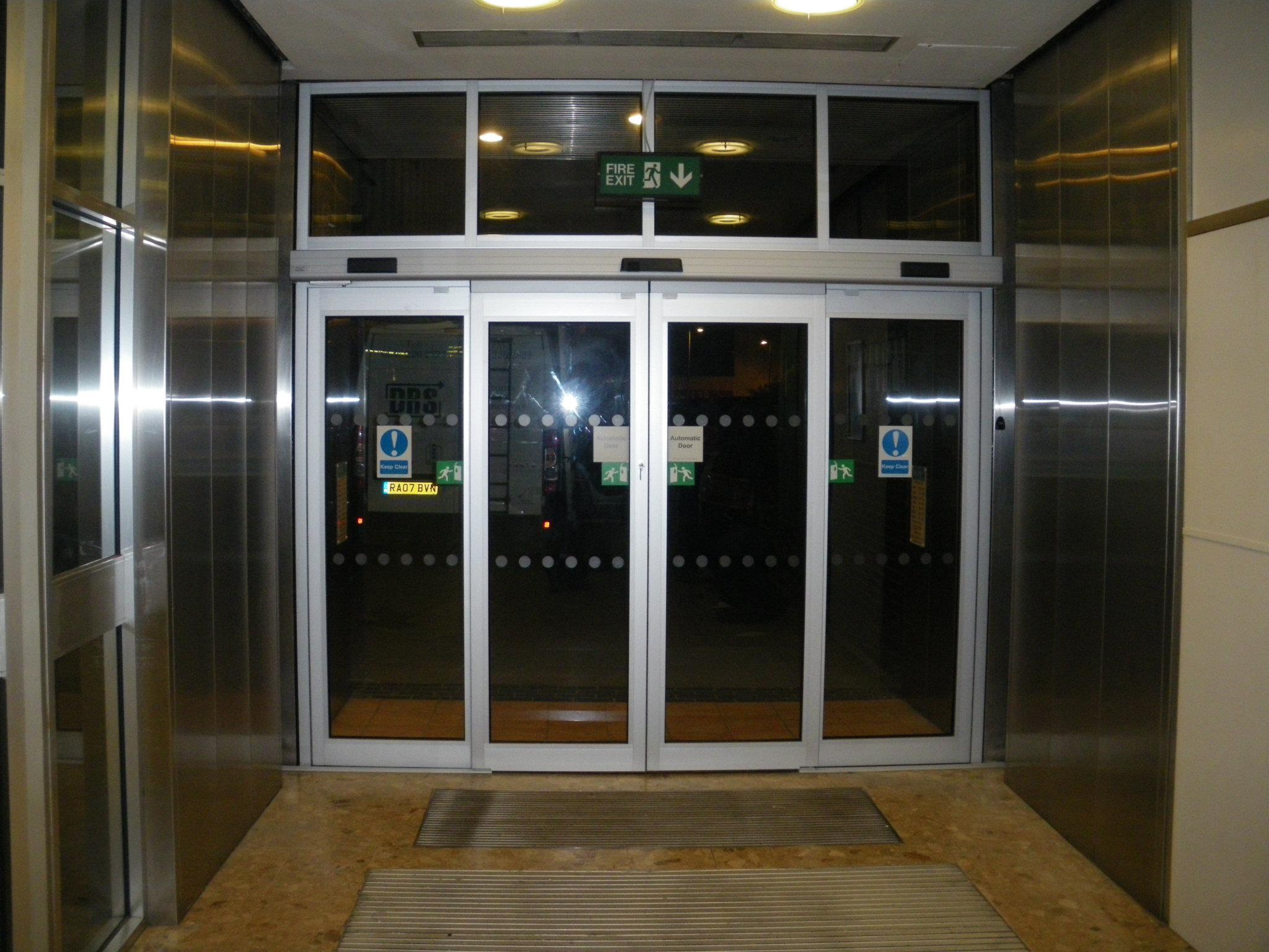 AUTOMATIC SLIDING DOORS..jpg