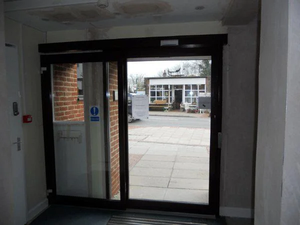 AUTOMATIC SLIDING DOORS.15.jpg