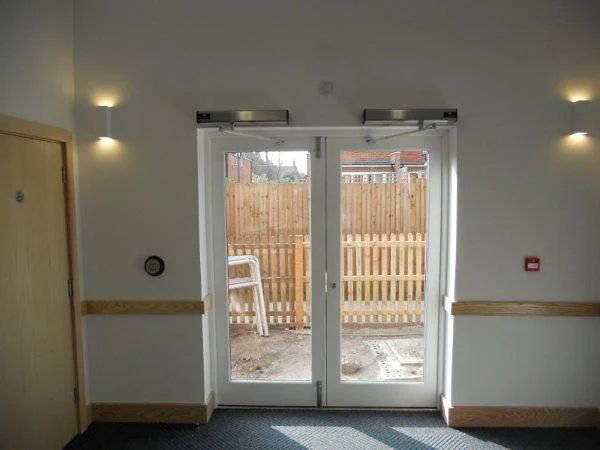 AUTOMATIC SWING DOOR 15.jpg