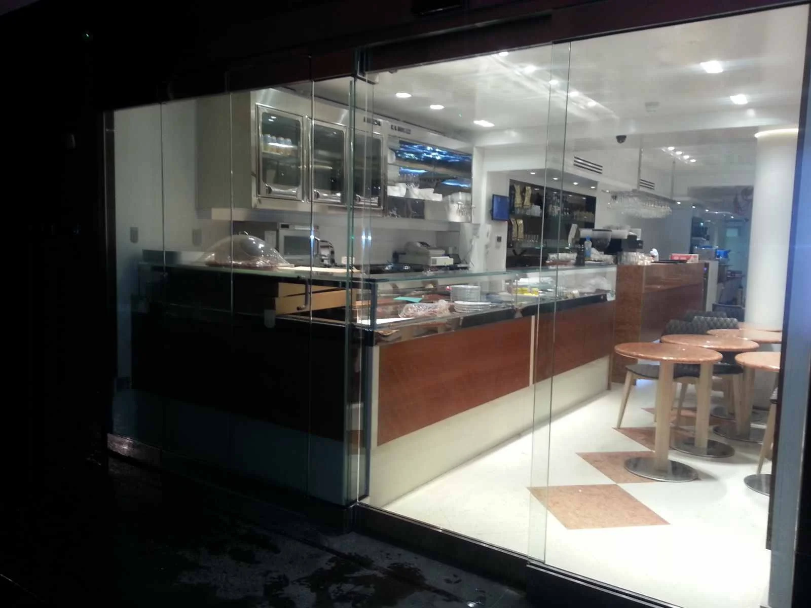 AUTOMATIC GLASS SLIDING DOORS LONDON 9.jpg