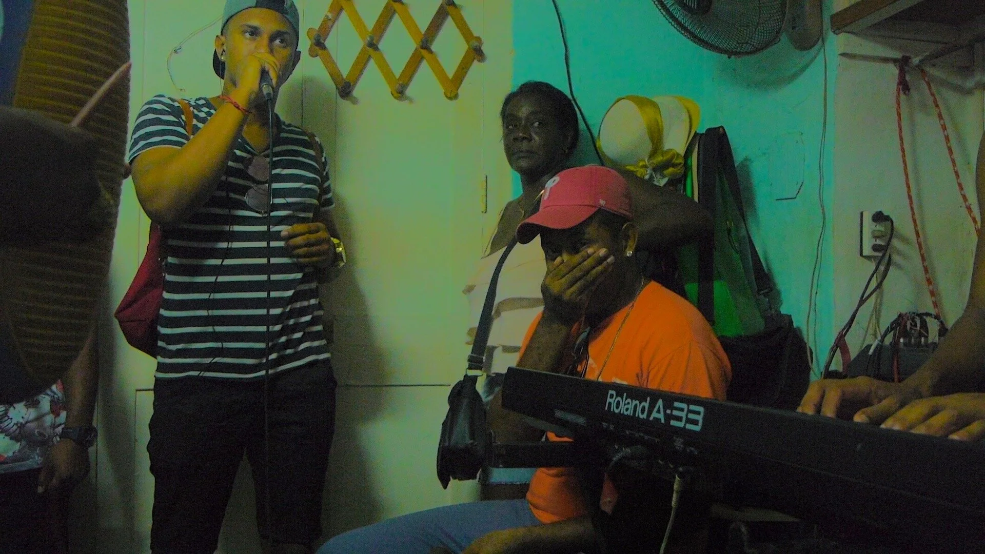 SECRET BAND PRACTICE FOR A SHOW IN SANTIAGO