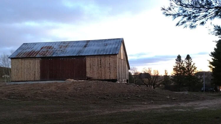trillium_creek_barn_residing.jpg