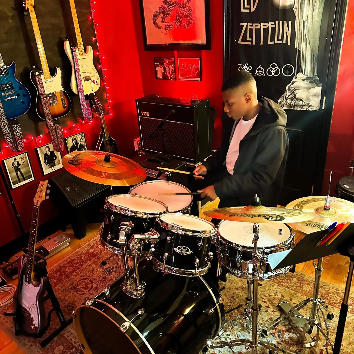 Stick control fundamentals before we play. Practice makes  ideal. Art isn&rsquo;t perfect, nor should it be. 

-Be an Artist