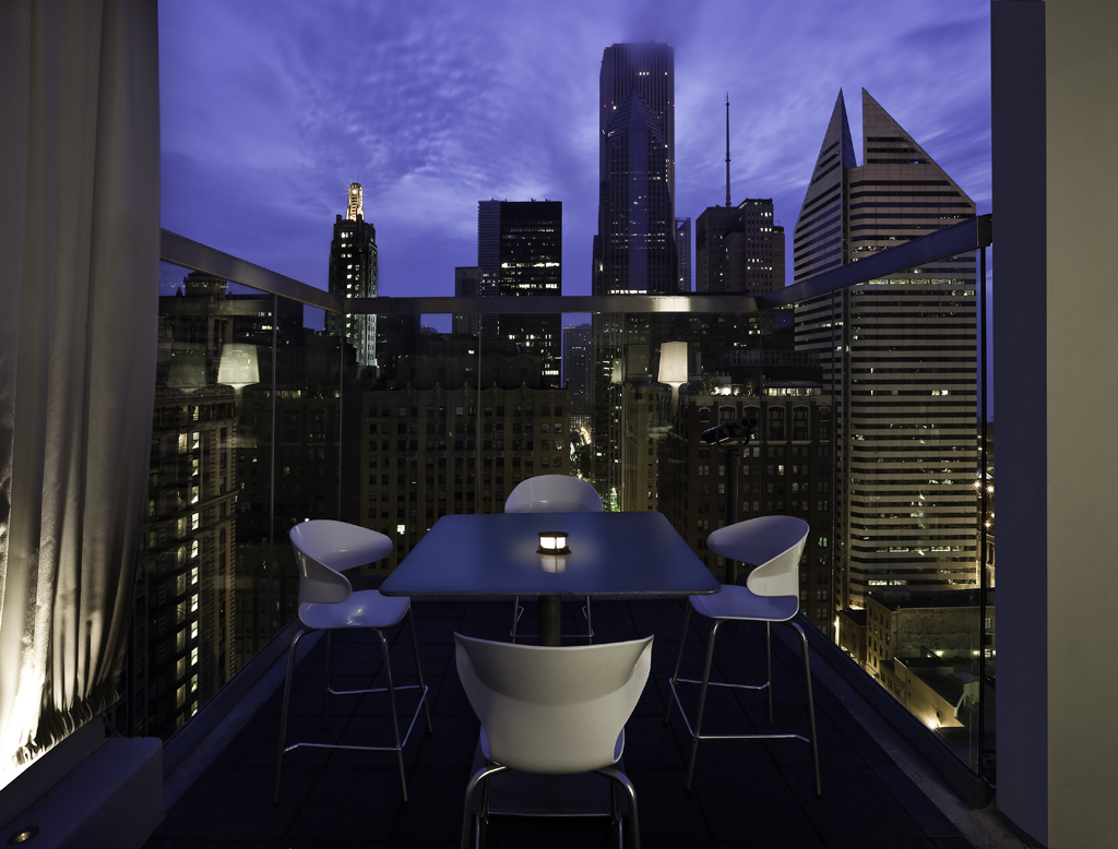 ROOF on theWit , photo courtesy of The Johnson Studio at COOPER CARRY