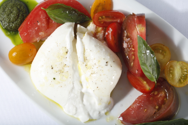 Burrata and Heirloom Tomatoes at Porter House Bar and Grill , photo by Melissa Hom