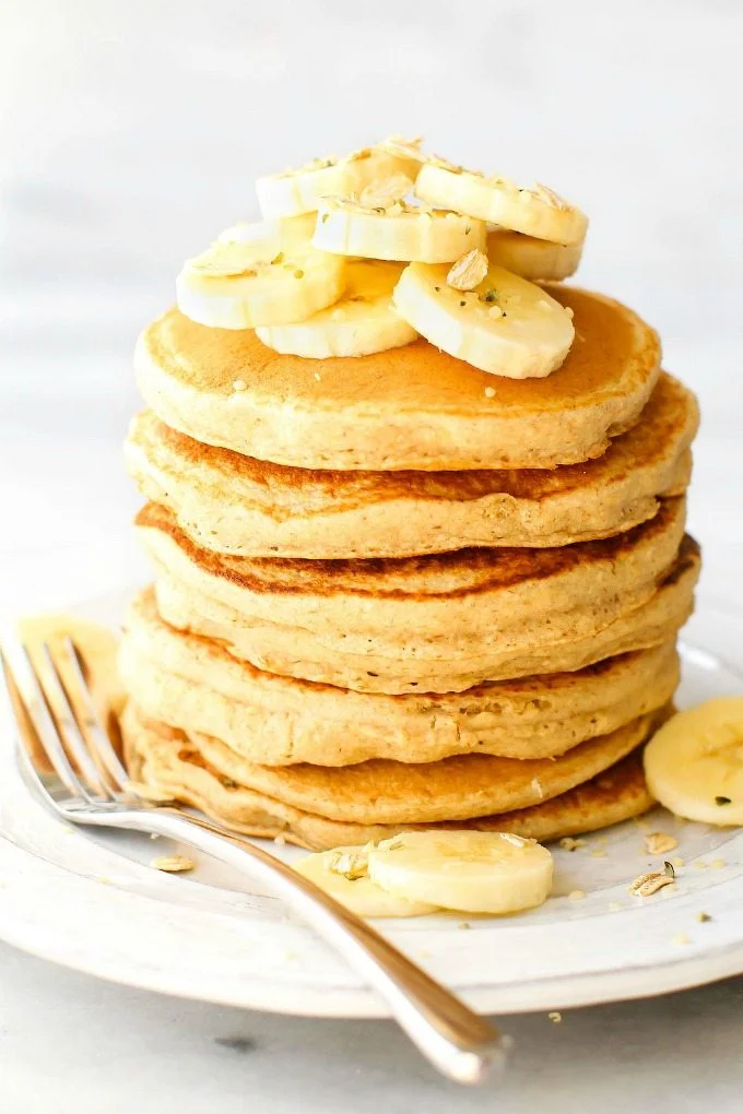 Fluffy-Banana-Smoothie-Pancakes-4.jpg