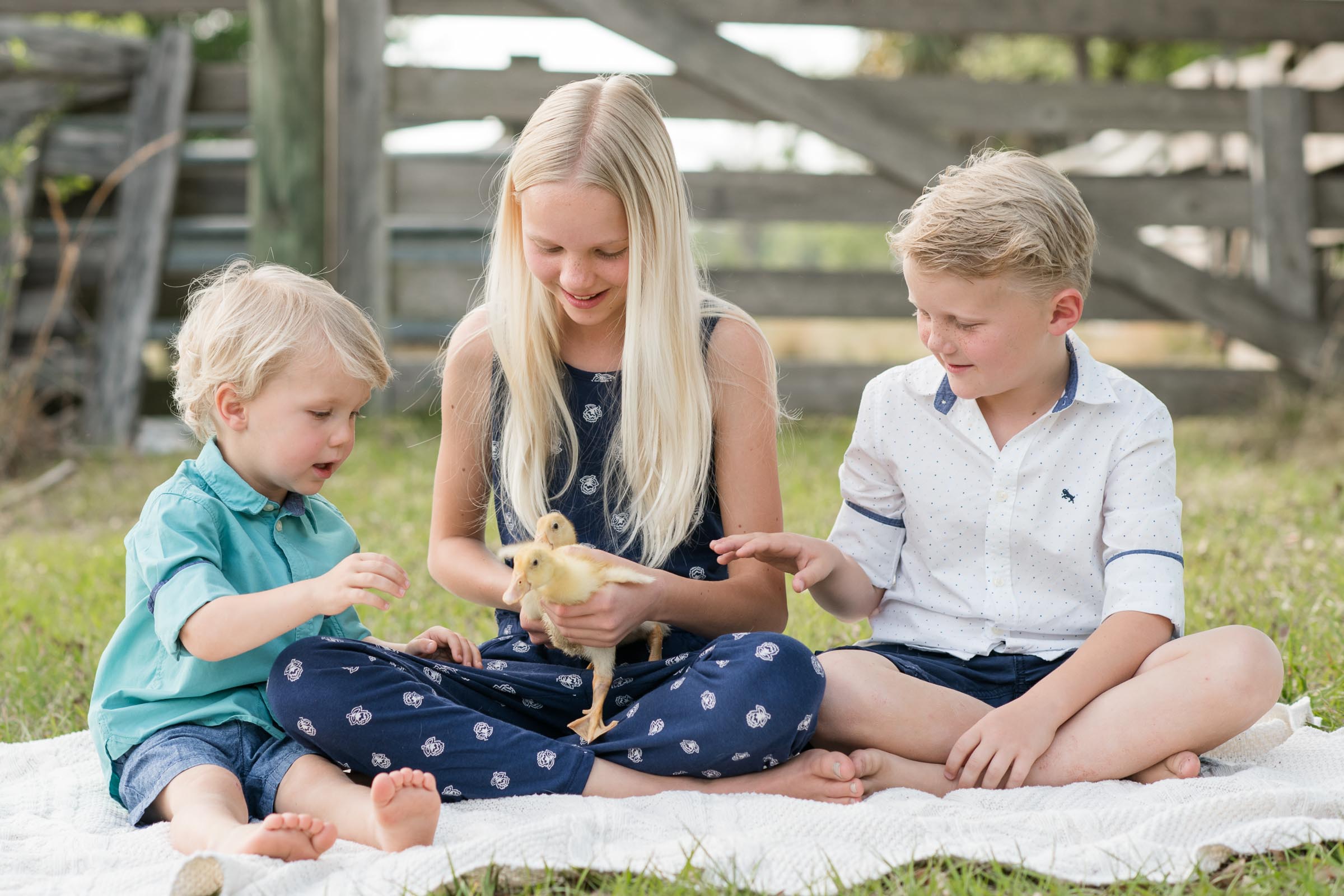 Easter-photo-session-sneak-01.jpg