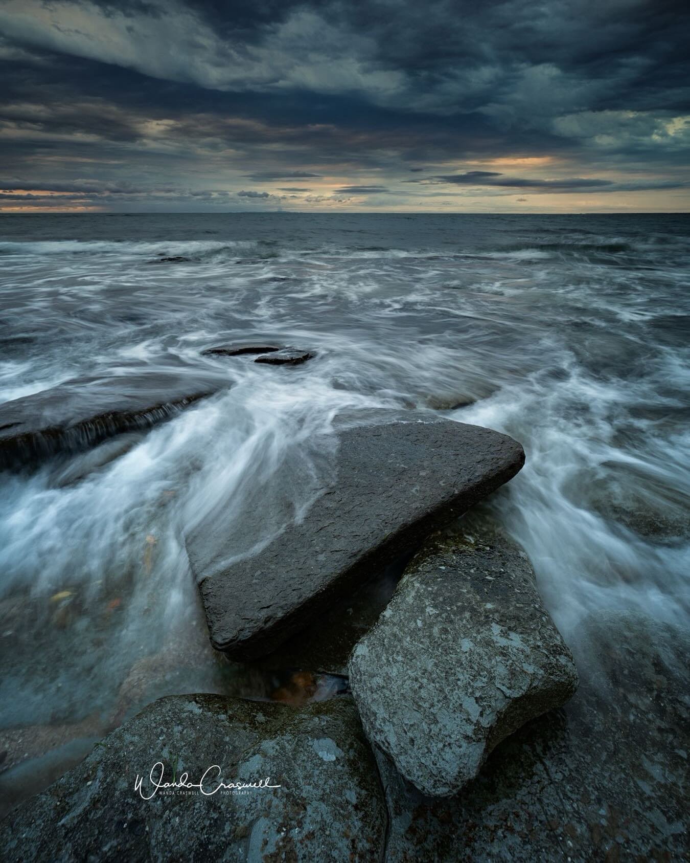 I love how the ocean has more moods than a woman does.

 📍: Sunshine Coast, Queensland Australia
 📷: Canon EOS R6
 🕶: Canon RF15-35mm F2.8 L IS USM
 🔭: Leofoto Poseidon 
 ◼️: NISI v7 + med grad + ND3stop
 💡: f7.1  1s  ISO100  15mm
🚫 Not AI crea