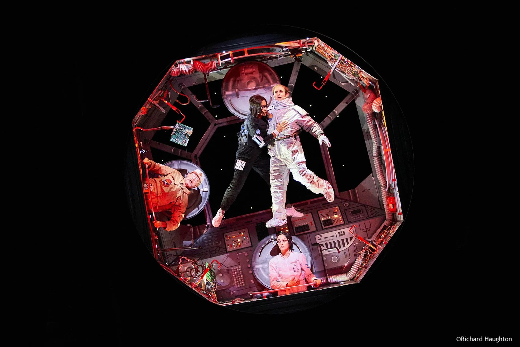 Audrey Vuong-Mars 2037 5105.jpg