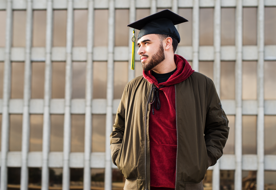 Yarcenia_G_Grad_010.png