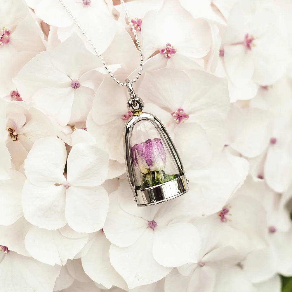 driedrosenecklace.jpg