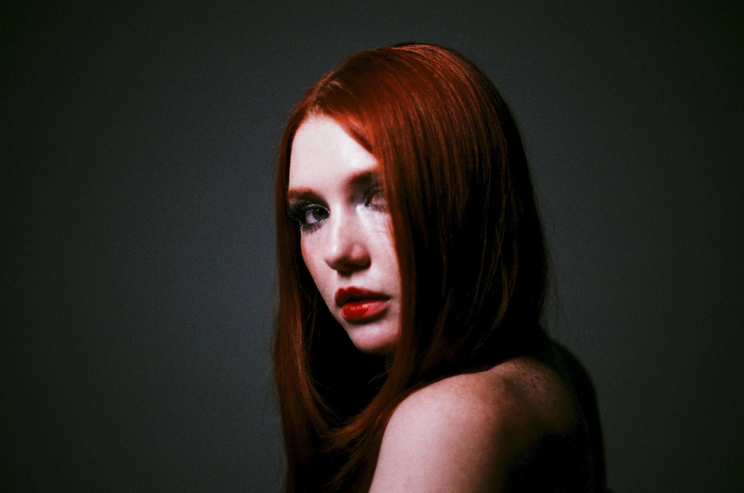 Naarm/Melbourne's Queenie delivers beautifully complex and mesmerising debut album, 'New Moult'