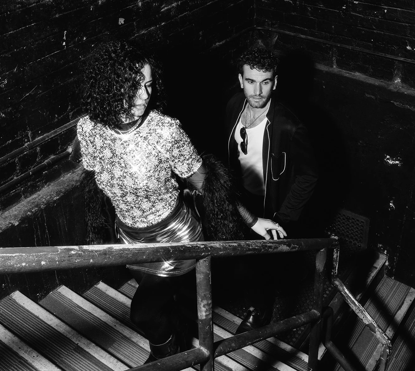 Brisbane/Meanjin duo STAHR deliver pop-meets-desert rock swagger on latest single 'Mother Aura'