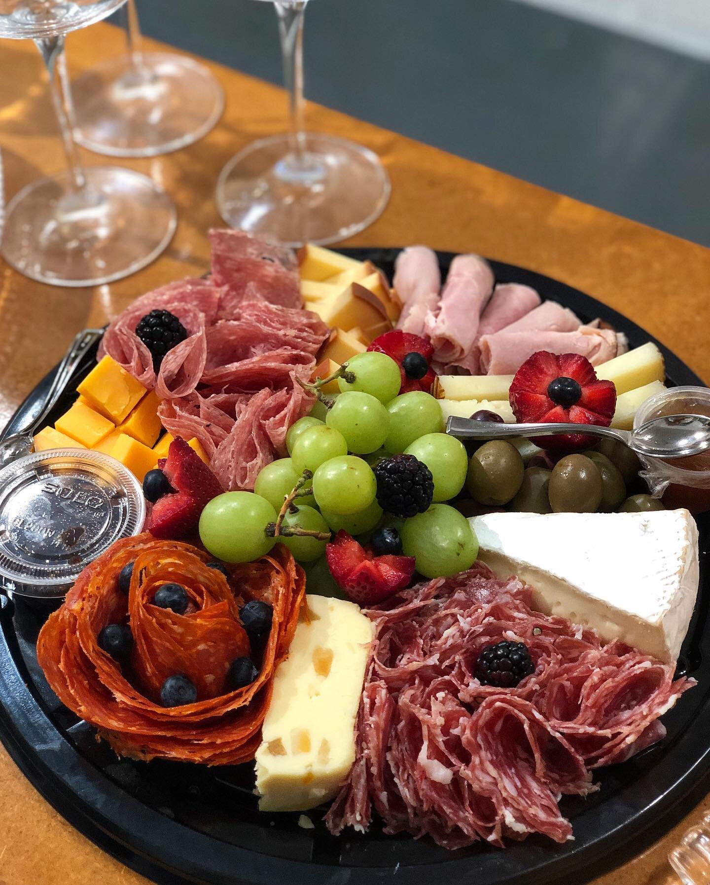 It&rsquo;s giving: &ldquo;Girl&rsquo;s Night In!&rdquo; ✨ Our meat and cheese platters are perfect for your nights in with your best gals. Don&rsquo;t forget the wine too! 🍷