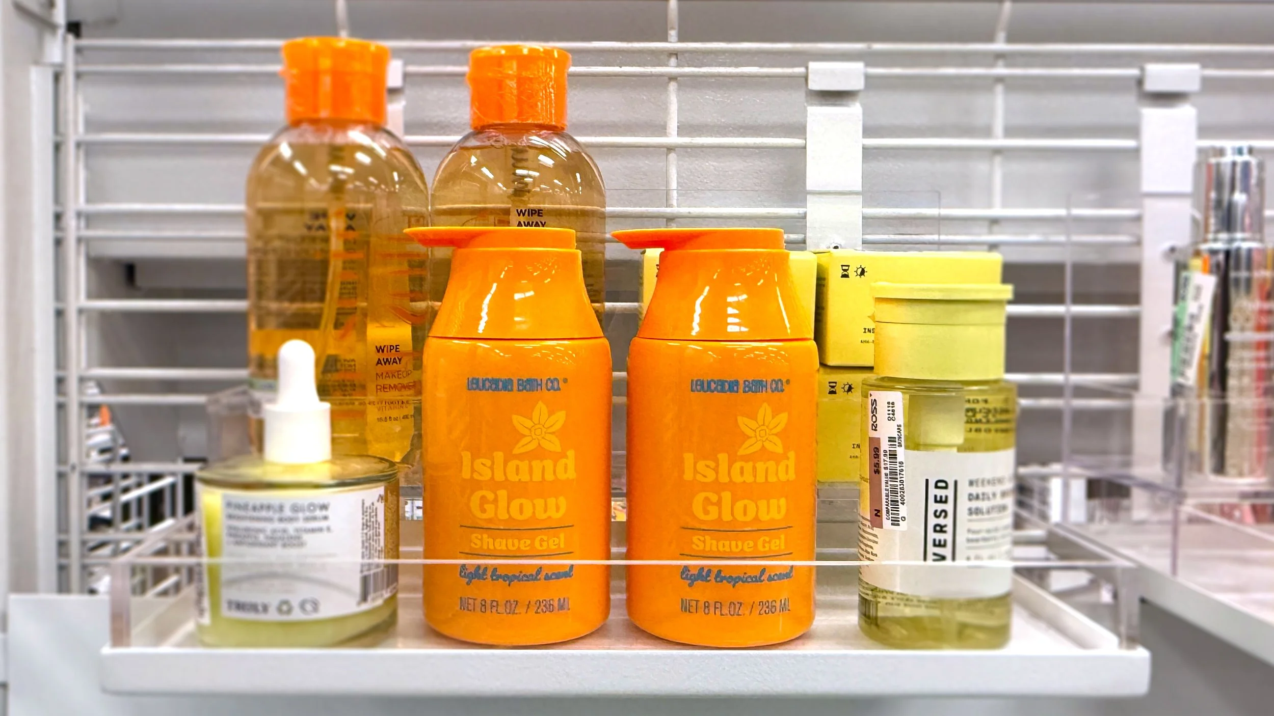 Leucadia-Bath-Co-island-glow-shave-gel-skincare-in-store-retail-merchandising-display-Ross-Art-Director-Designer-Bryan-Barnes.jpg