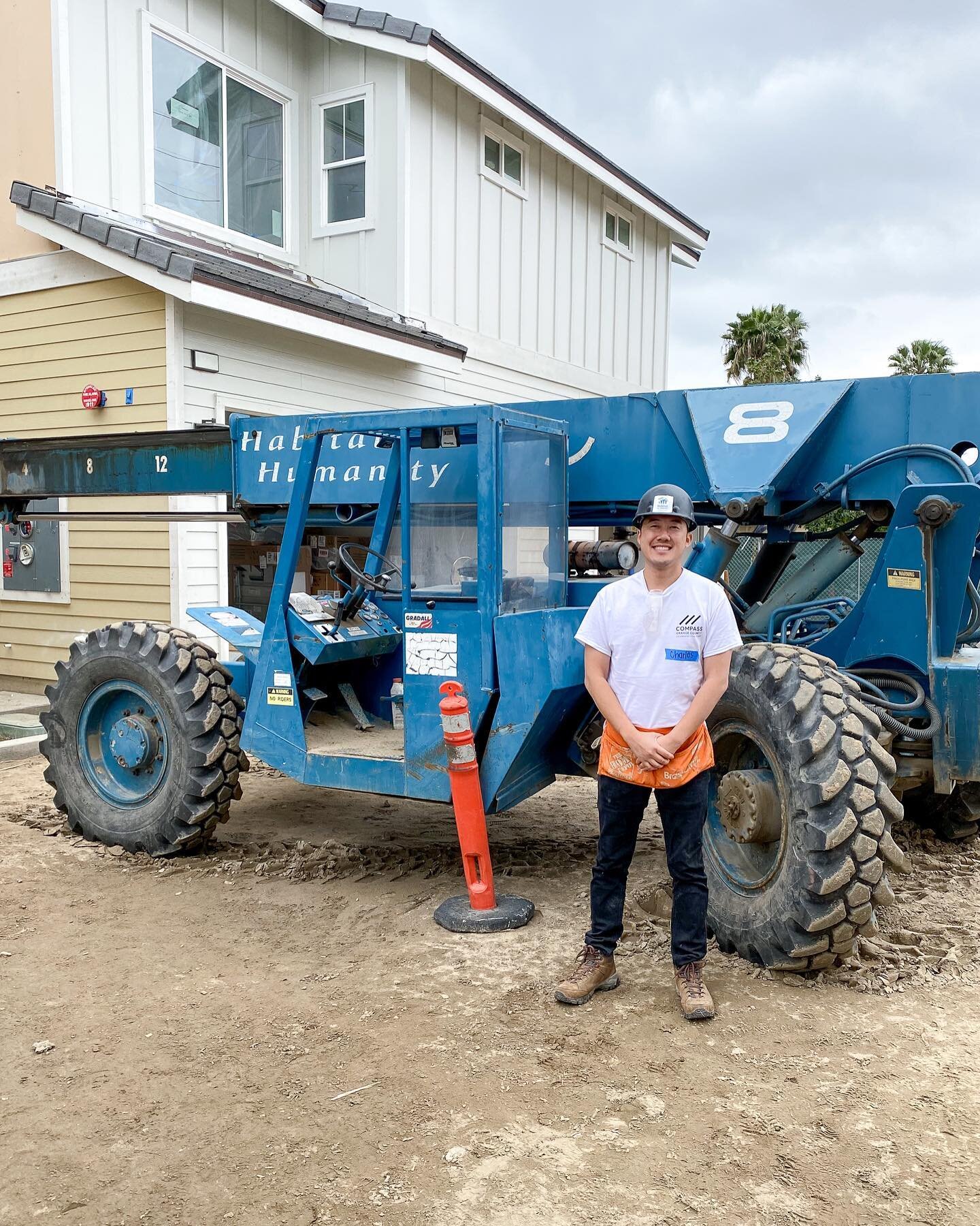 @compass_oc and I had the opportunity to volunteer for a week at Habitat for Humanity of Orange County. It had always been a goal of mine and I had an amazing time! Thank you @habitatoc for showing us the ropes and giving us a glimpse of the incredib