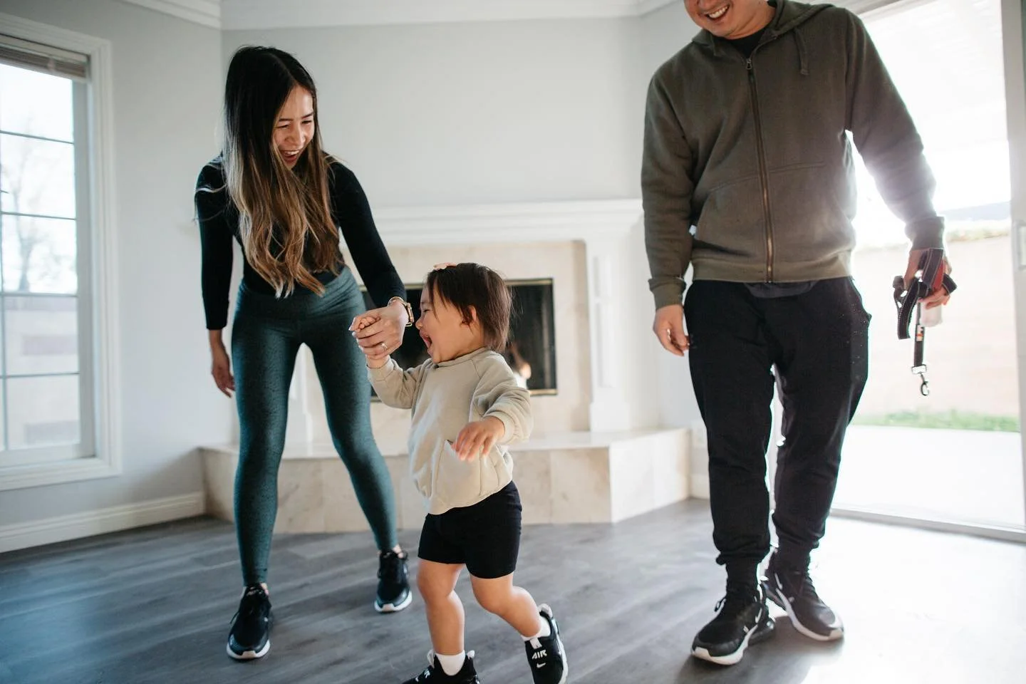 (2/2) Christine, Allan, Reese &amp; Ramen 🐶 |  Huntington Beach, CA. 

📸 @ryanvermilion