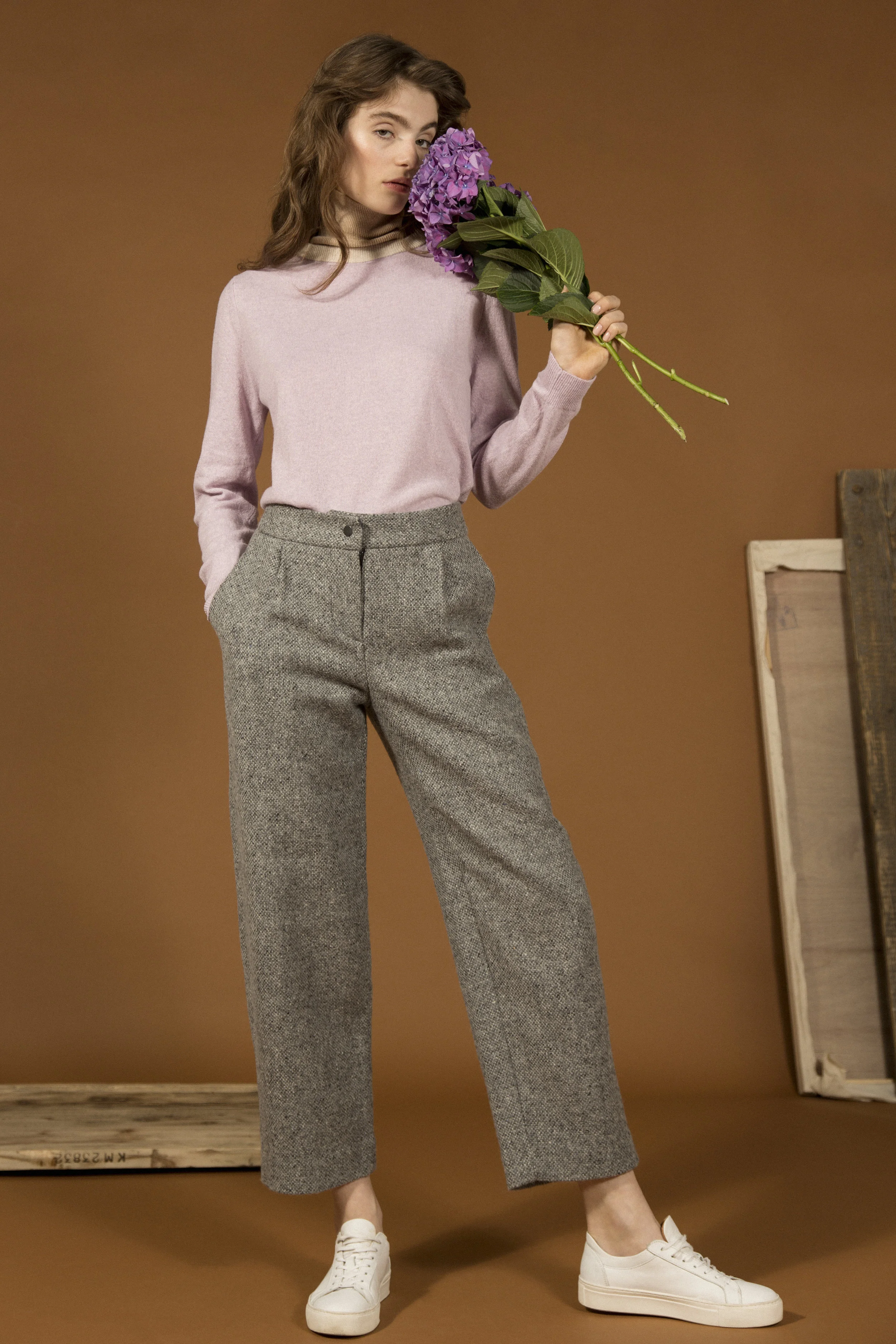 Lion Turtleneck_lilac: camel 1.jpg