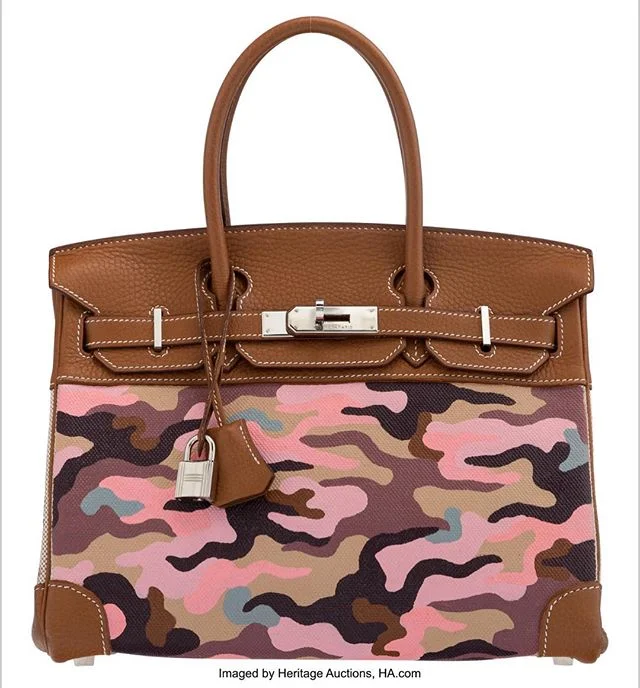 The perfect pink for a cloudy day ⛅️
Camo Birkin 30 with Gold Clemence Trim - Available in @haluxury April 28th auction, check the auction tab on my website for more!
-
#hermes#birkin#hermesbirkin#birkin30#camo#camouflage#hermescamo#camobirkin#painte
