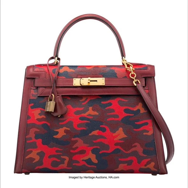 Kelly Flamb&eacute; 🔥
Available in @haluxury April 28th Auction! - check the auction tab on my site for more!
-
#hermes#kelly#hermeskelly#kelly28#camokelly#camobirkin#camo#camouflage#paintedkelly#summer#paintedbirin#painting#art#diy#style#fashion#re