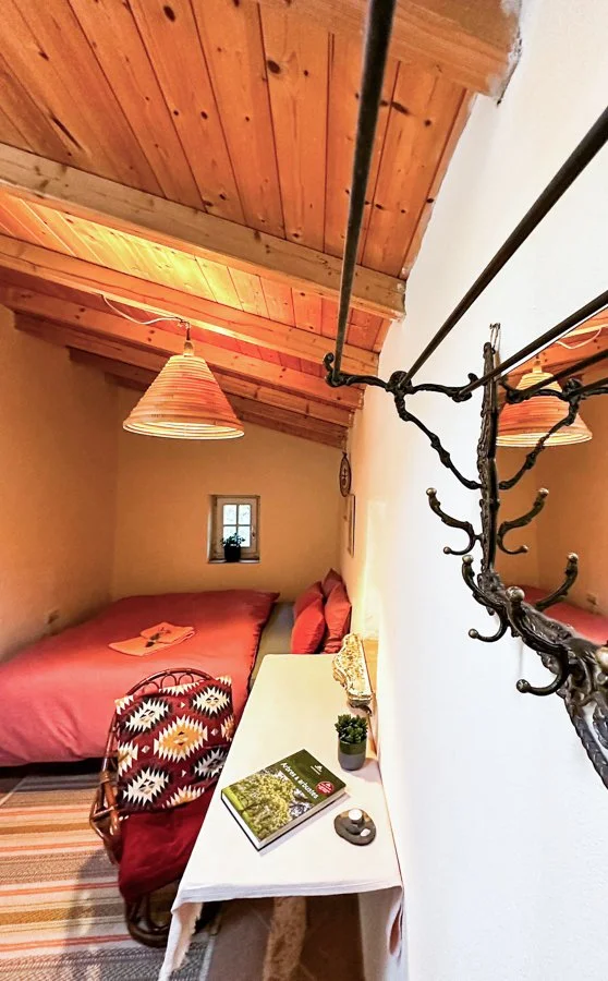 Cozy Double Room for Digital Nomads with Desk and Nature Views.jpg