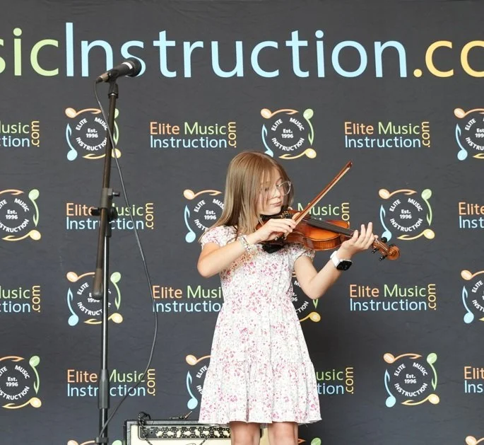 student taking violin lessons in miramar florida