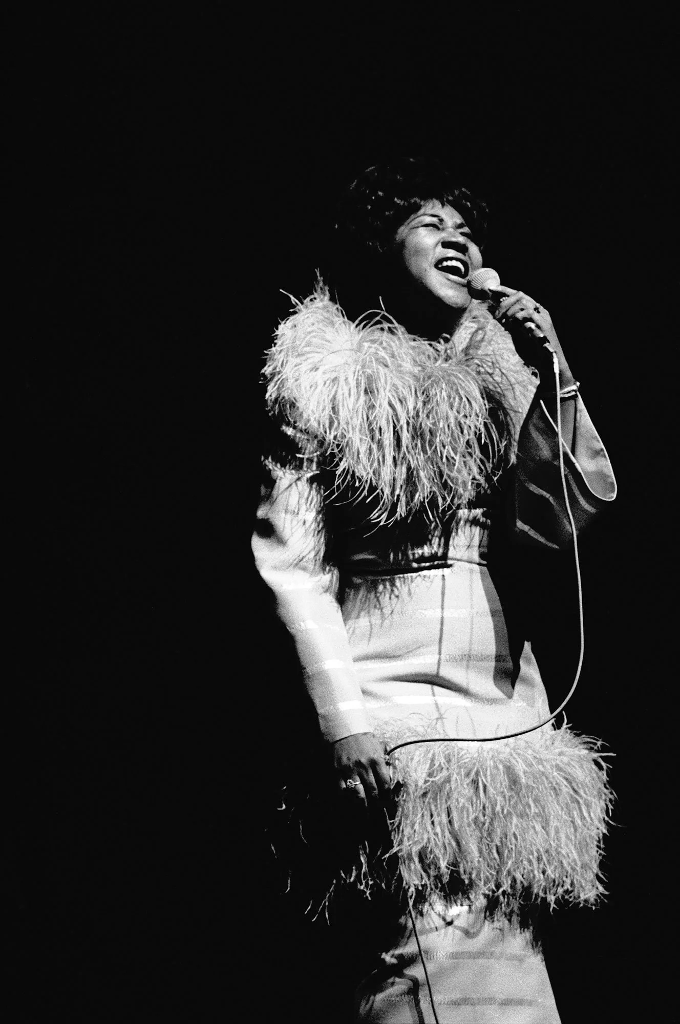 <a href="http://www.vogue.com/13386861/aretha-franklin-interview-carole-king/" target="_Blank">VOGUE</a>