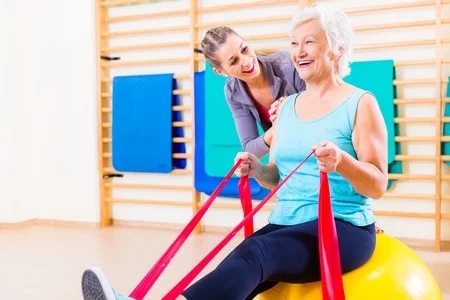 37922874_S_excerise_Physical therapy_Senior.jpg