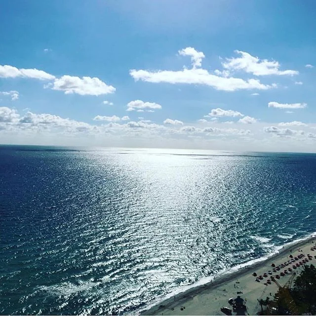 &quot;Look Karina, isn't the beach and the sun beautiful???&quot; &quot;Yes, momma, let's look at it a while longer.&quot; 😍💌💌