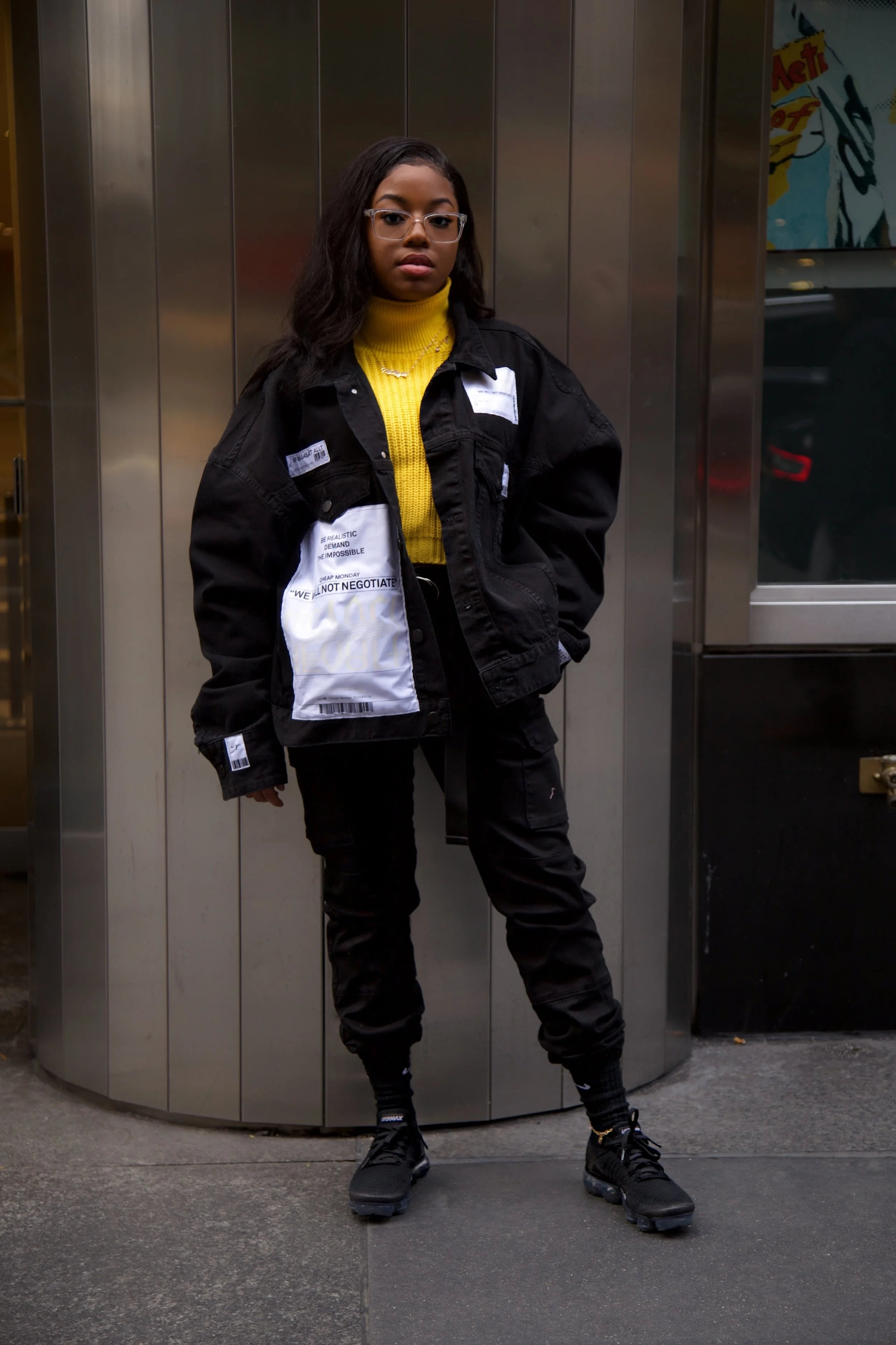 OVERSIZED DENIM.