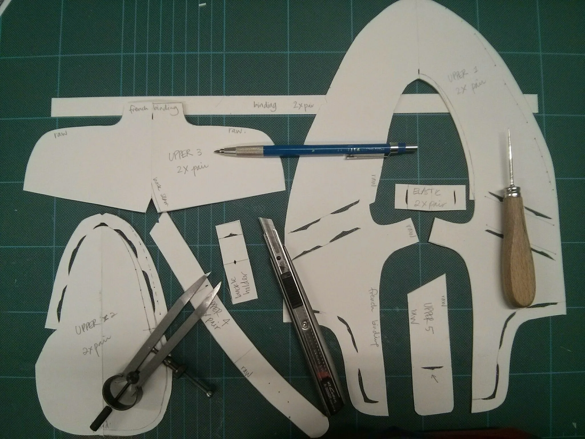 Complete master of a monk strap style shoe