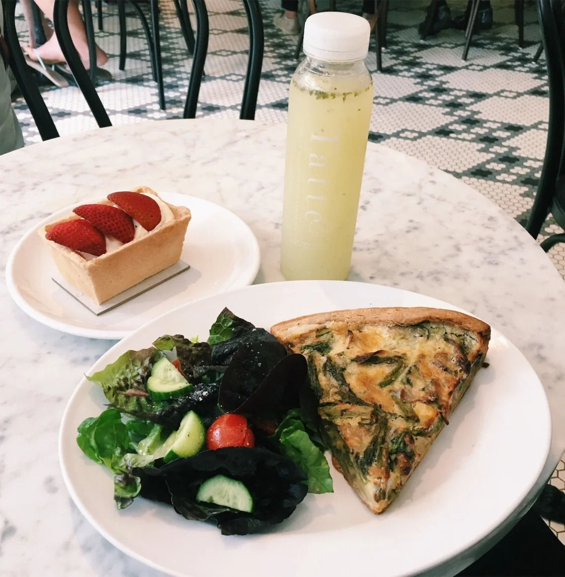 TATTE - MINT LEMONADE, ASPARAGUS AND ARTICHOKE QUICHE, STRAWBERRY FRUIT BOX