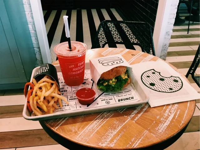 EAT BY CHLOE-HALF AND HALF AIR BAKED FRIES, GUAC BURGER, CHERRY LEMONADE, CINNAMON EXPRESSO COOKIE