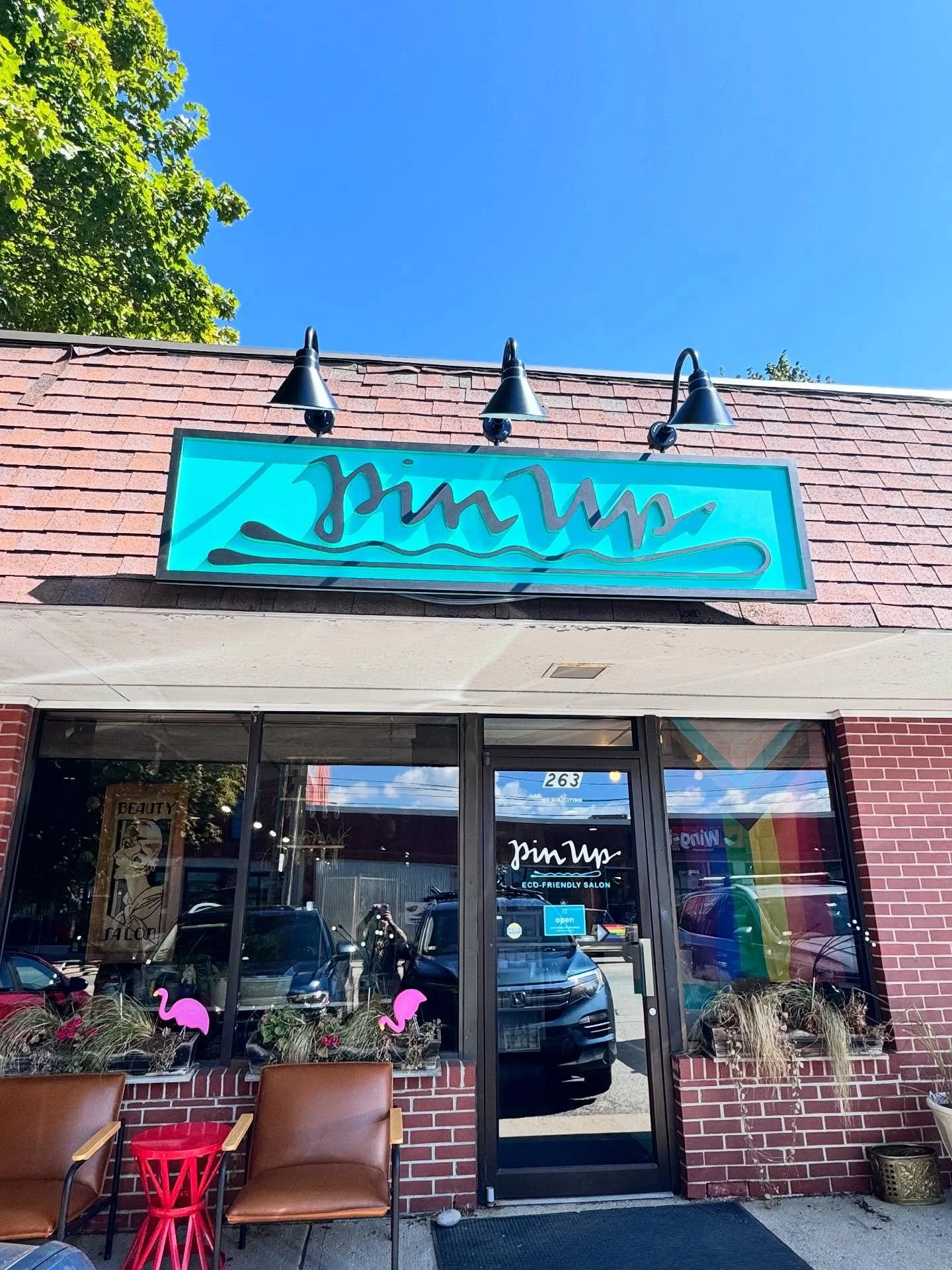 New Sign, Same ol&rsquo; ass salon #dovernh #seacoastnh #smallbusiness