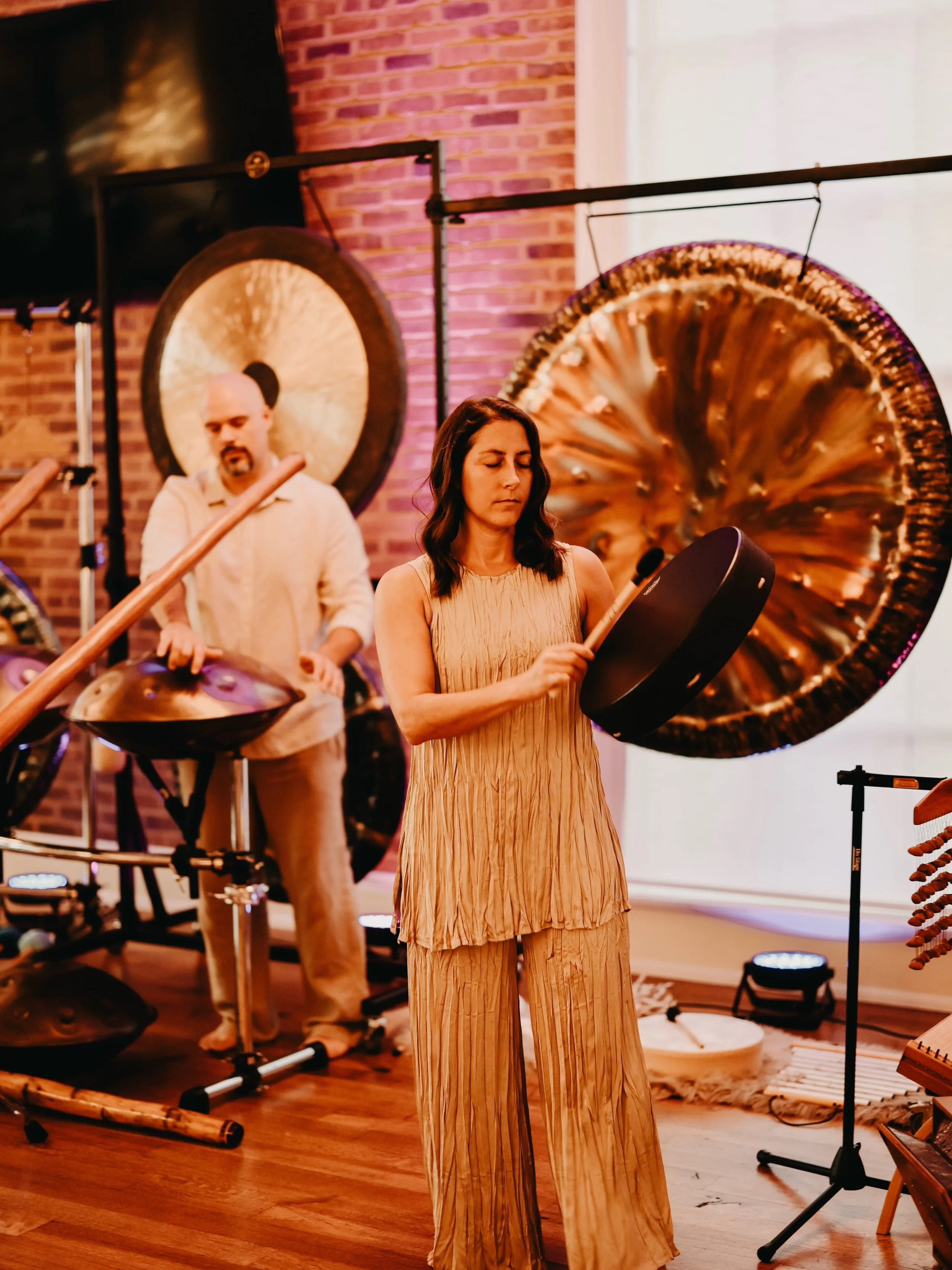 The coziest fall evening. Get comfy and go on a guided restorative sound journey with @settleintostillness. 

We are delighted to welcome Jeremy &amp; Nancy back to YLB for a restorative yoga practice set to live hand pan, didgeridoo, gongs, crystal 