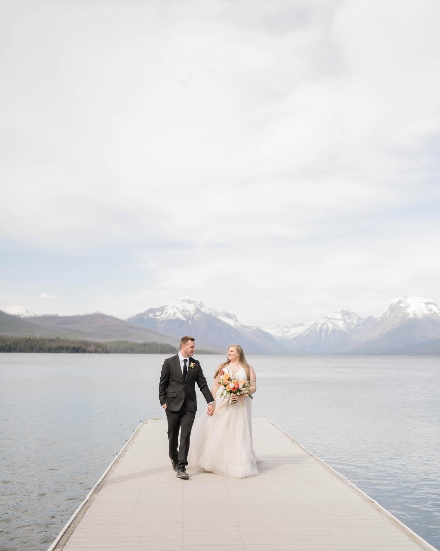 Congrats to Courtney and Jarrod!
⠀⠀⠀⠀⠀⠀⠀⠀⠀
Destination elopements may just be my new favorite.
⠀⠀⠀⠀⠀⠀⠀⠀⠀
Glacier National Park was the most amazing backdrop for their intimate ceremony and just married photos.