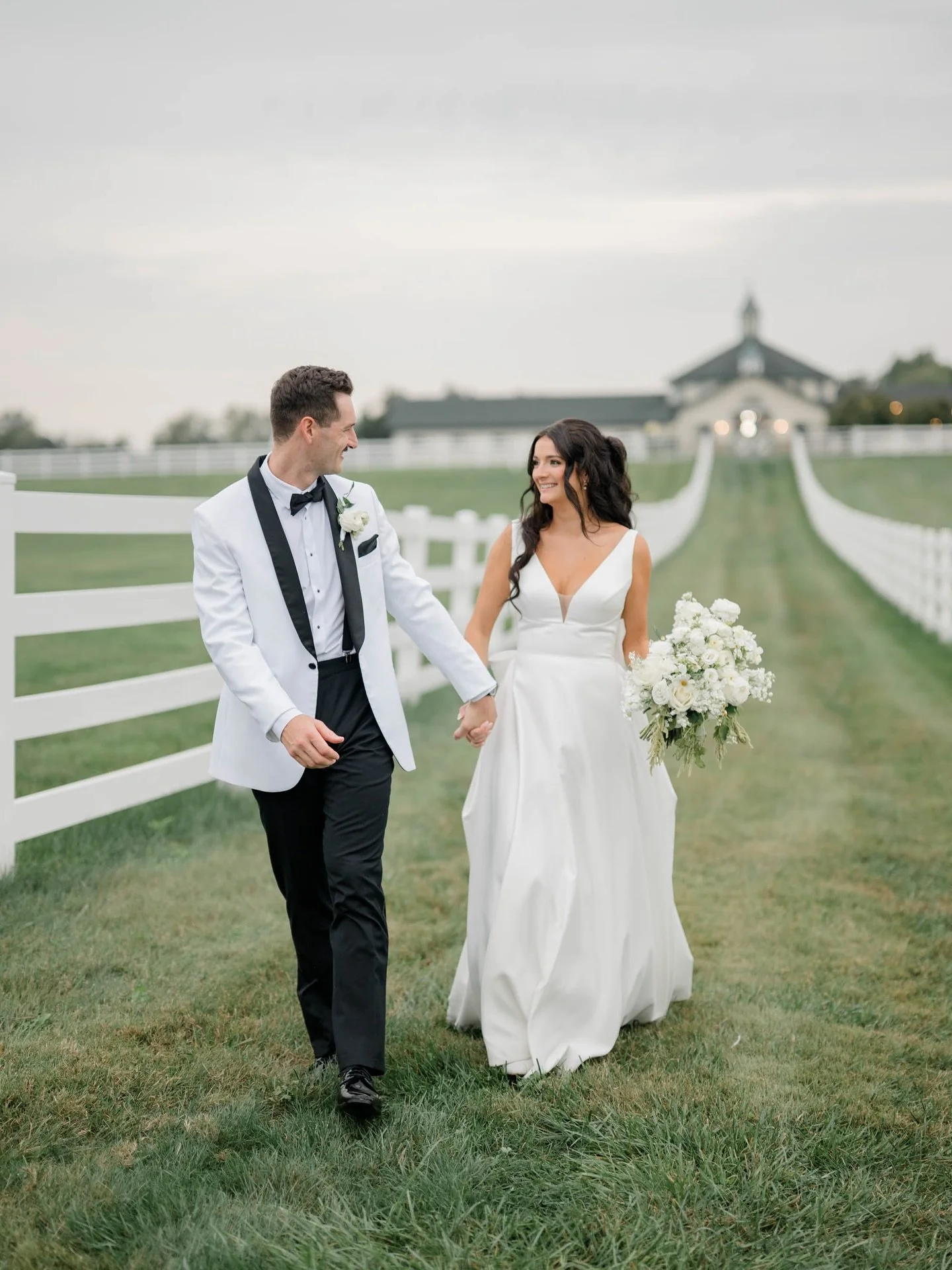 The Pawlowskis 
09.27.2025

@vignonmanorfarm 
@empireeventdesignllc 
@enchantedgardenflorals 
@zeffertandgold 
@zola 
@showmeyourmumu