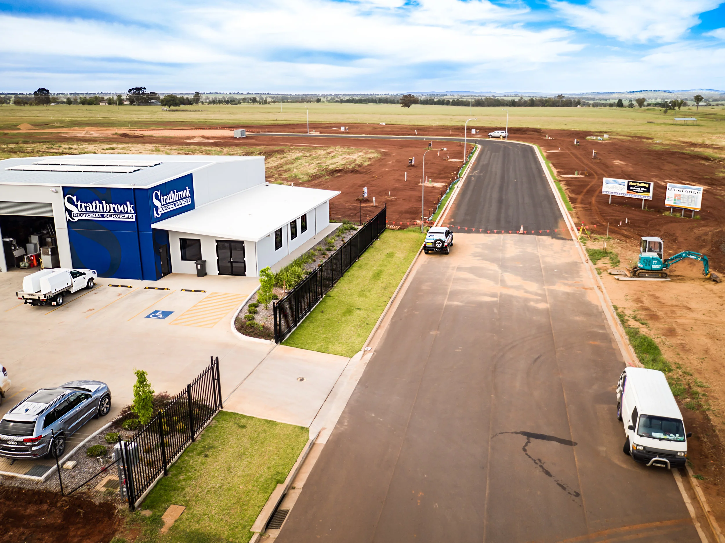 What trade based businesses are in BlueRidge Business Park Dubbo?