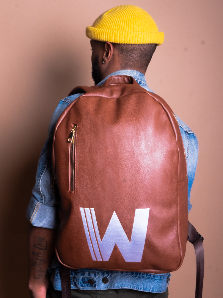 The Weekender Essentials Everyday
Backpack
Whiskey