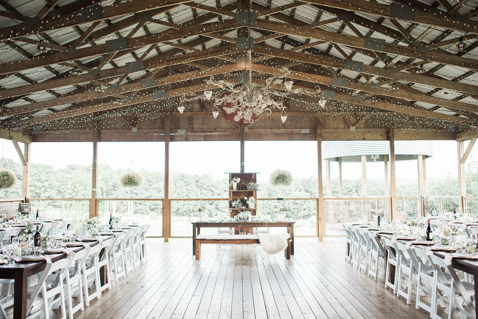 Modern Country Wedding at The Hayloft