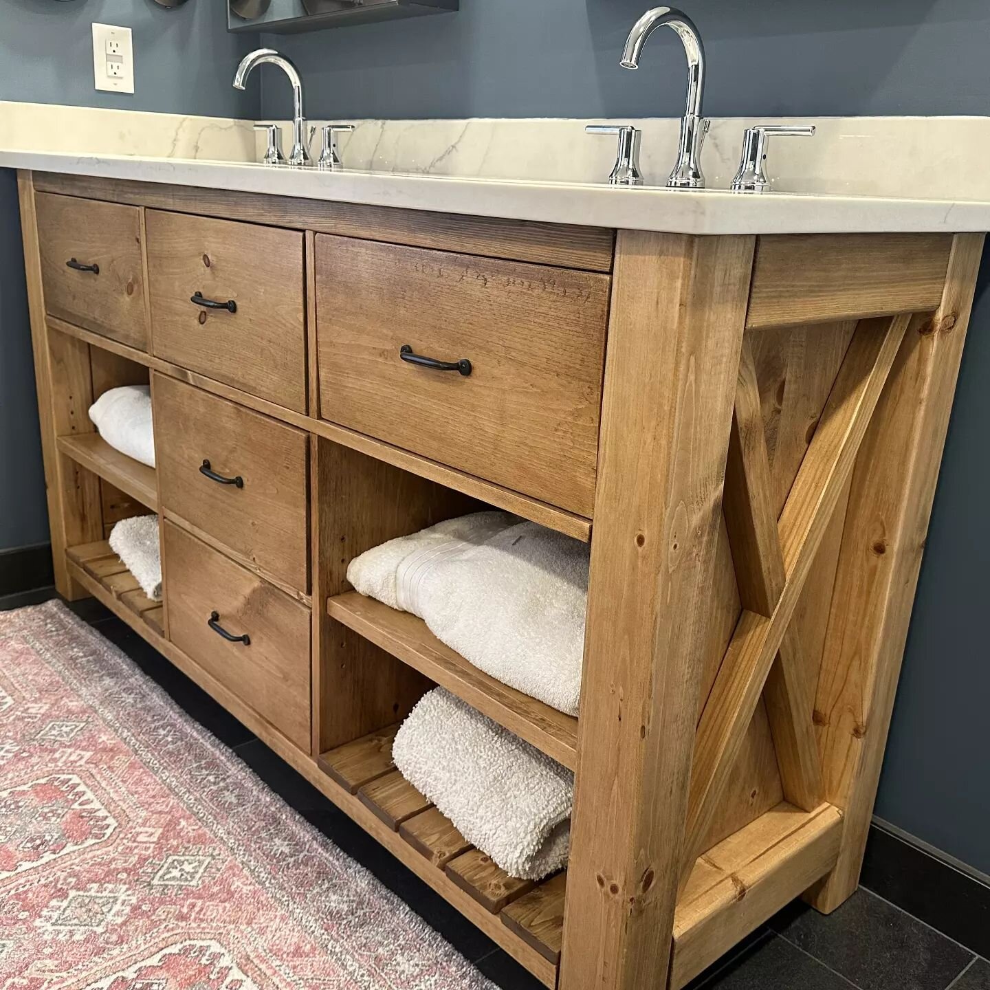 It&rsquo;s all in the details and this is one of our favorites.✨ Custom wood vanities, made to order. Your color, your size, shipped directly to your space. This custom double sink vanity base was crafted of solid pine, making it the perfect statemen