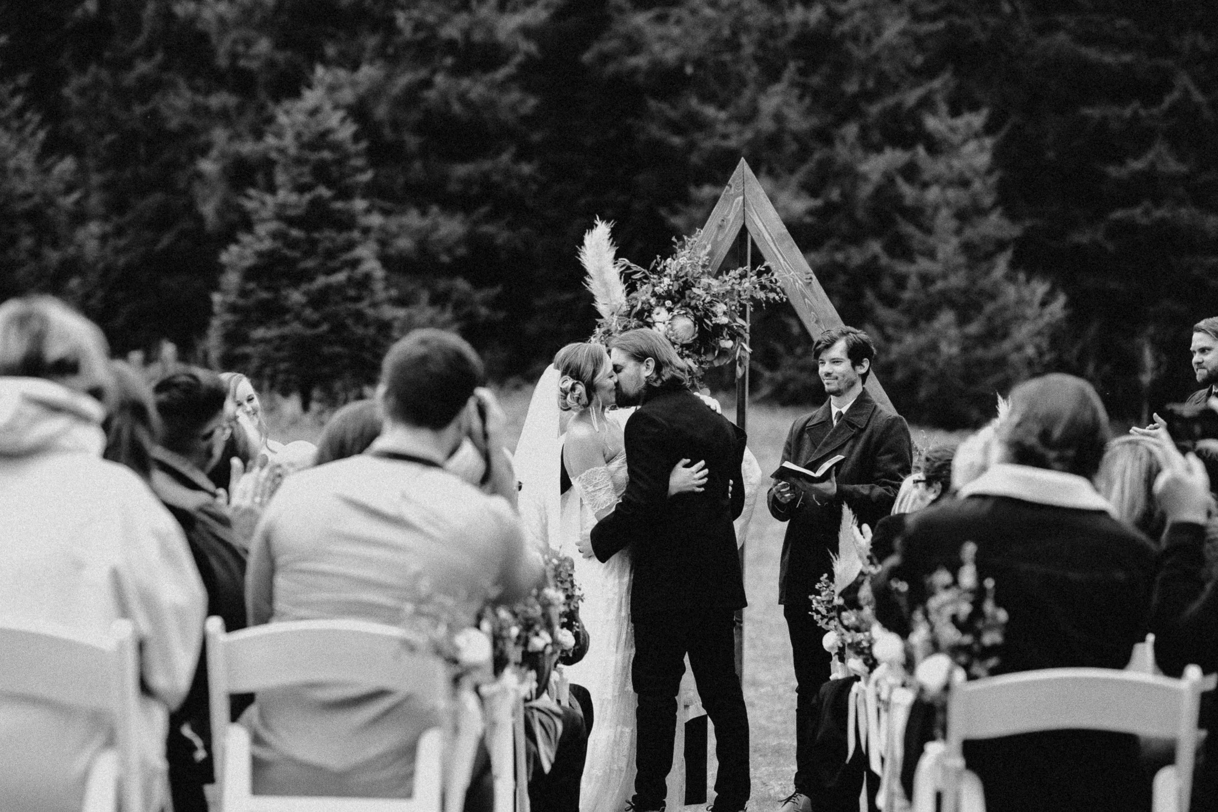 SilverFallsStateParkWedding-2592.jpg